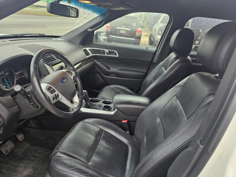 Ford Explorer Limited FWD 2013