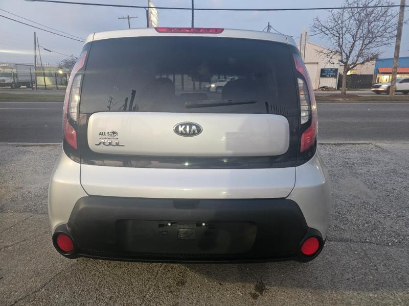 Kia Soul Base 6A 2016