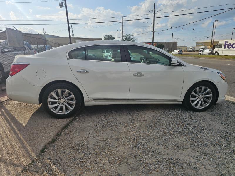Buick LaCrosse Leather Package 2016
