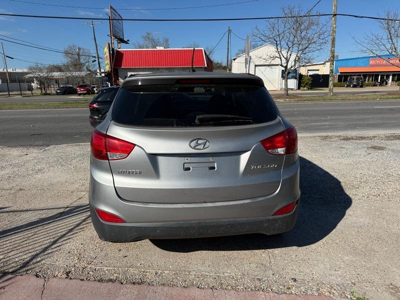 Hyundai Tucson GL Manual FWD 2012