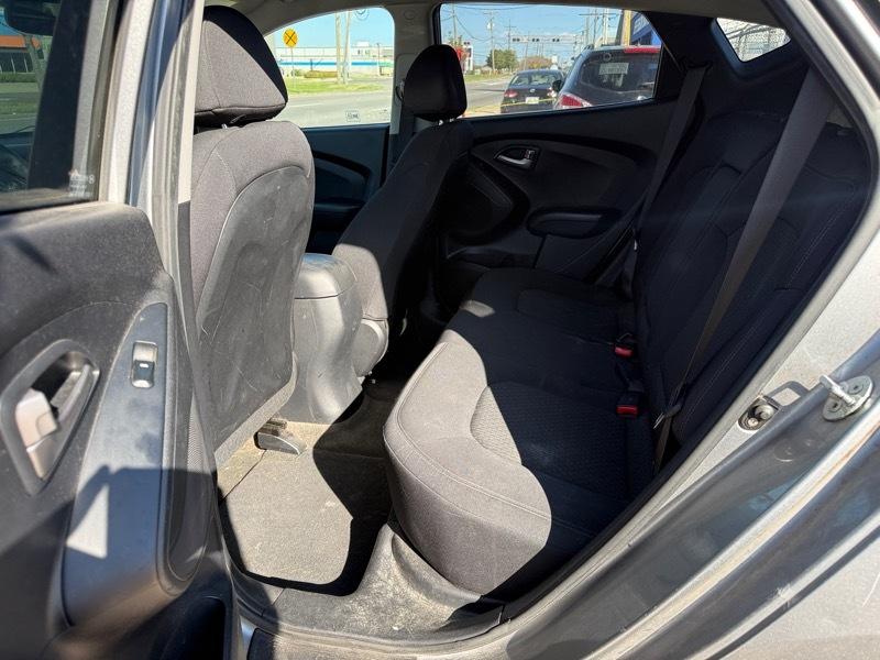 Hyundai Tucson GL Manual FWD 2012