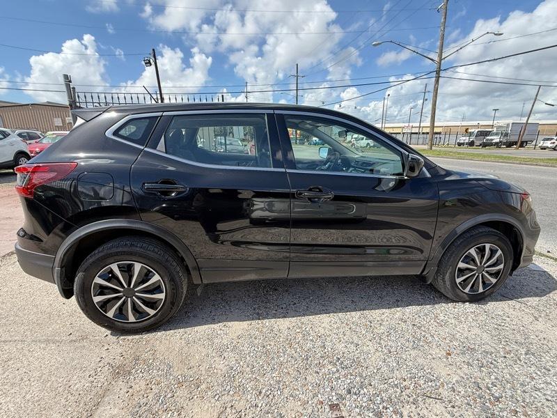 Nissan Rogue Sport S 2020