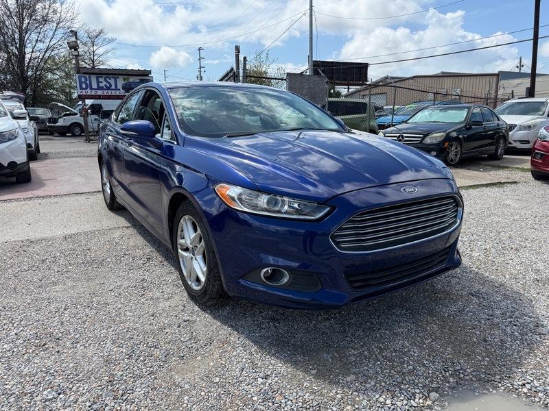 Ford Fusion SE 2016