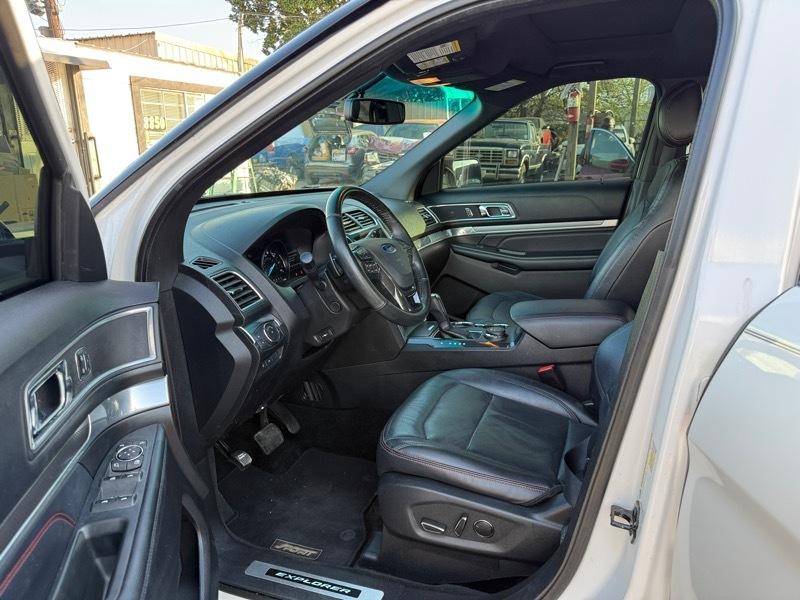 Ford Explorer Sport 4WD 2016