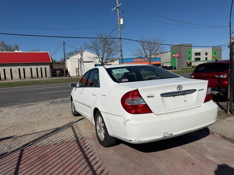 Toyota Camry Standard 2004