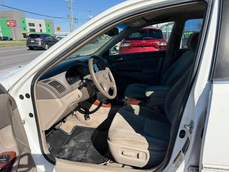 Toyota Camry Standard 2004