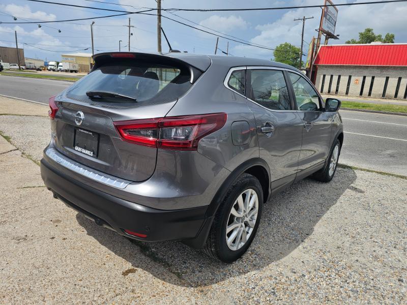 Nissan Rogue Sport S 2020