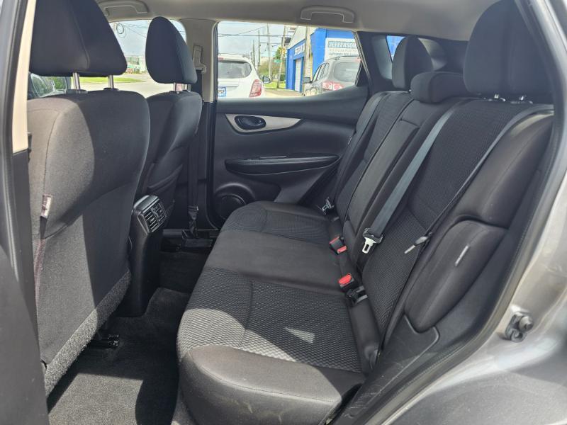 Nissan Rogue Sport S 2020