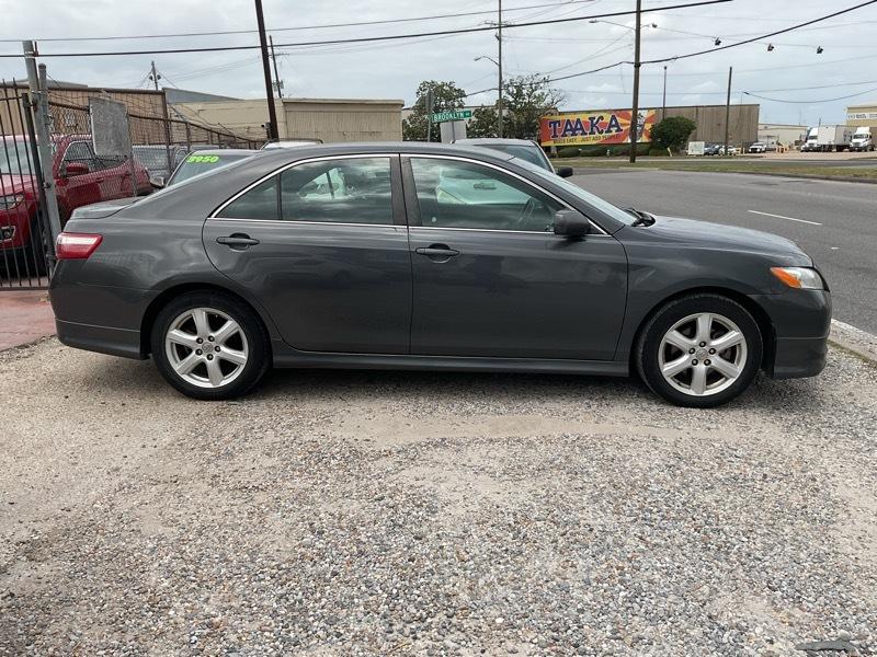Toyota Camry XLE 5-Spd AT 2009