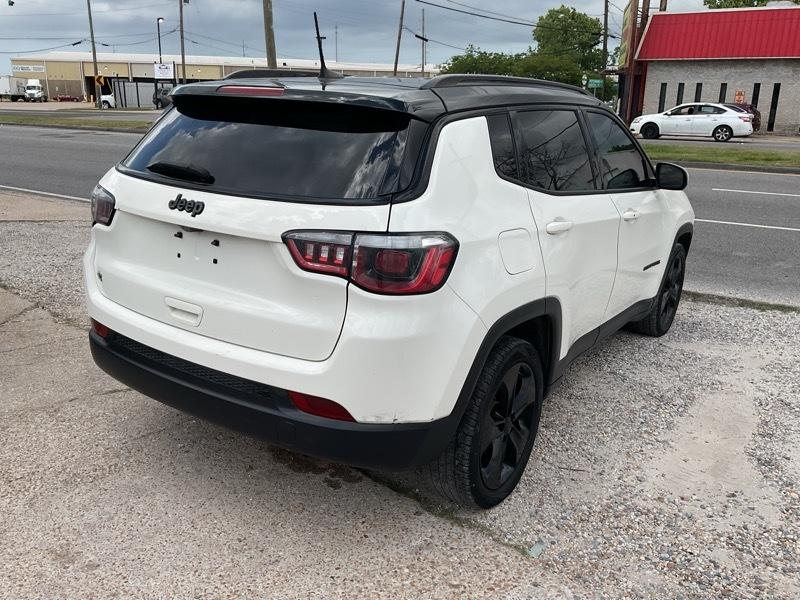 Jeep Compass Latitude FWD 2019