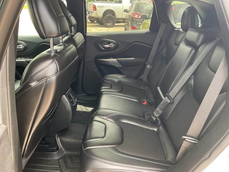 Jeep Cherokee Latitude Plus FWD 2019