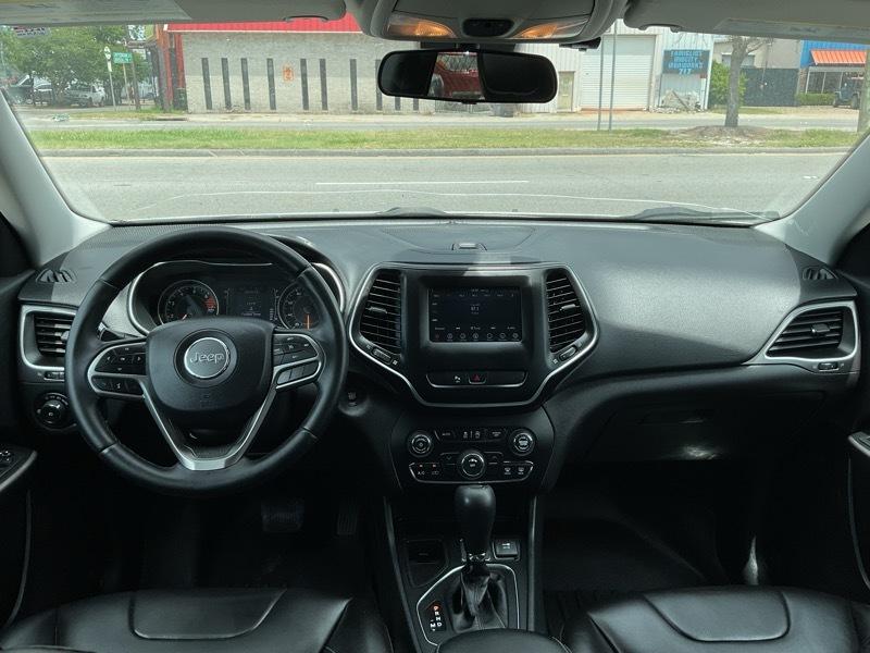 Jeep Cherokee Latitude Plus FWD 2019