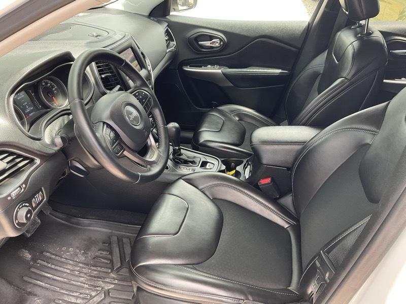 Jeep Cherokee Latitude Plus FWD 2019