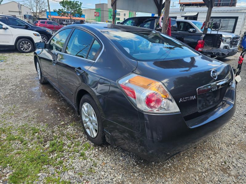 Nissan Altima 2.5 S 2010