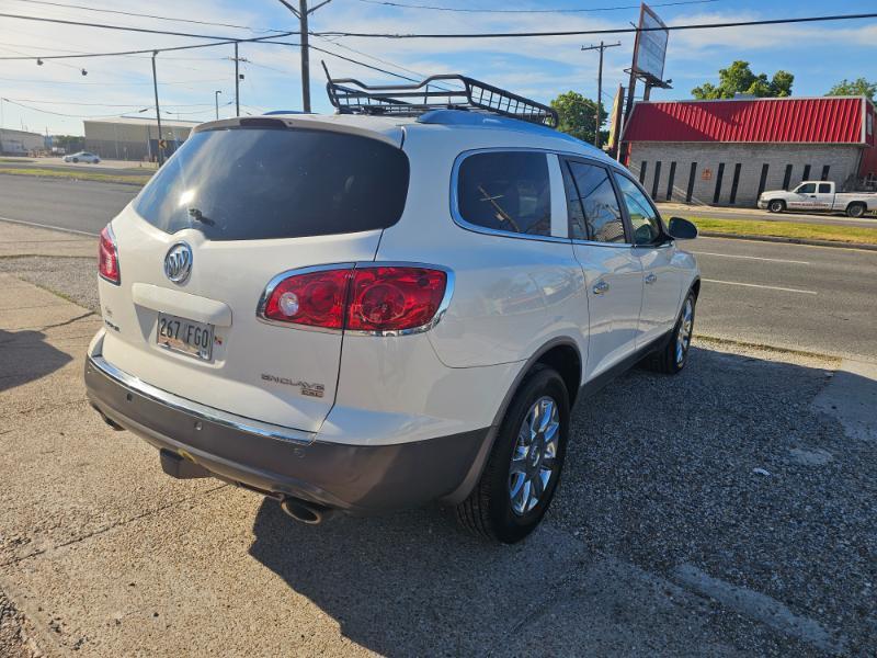 Buick Enclave CXL-2 FWD 2011