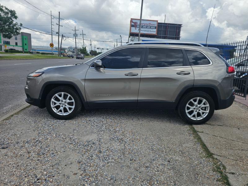 Jeep Cherokee Latitude FWD 2017