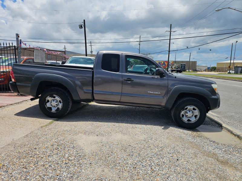 Toyota Tacoma PreRunner Access Cab 2WD 2012