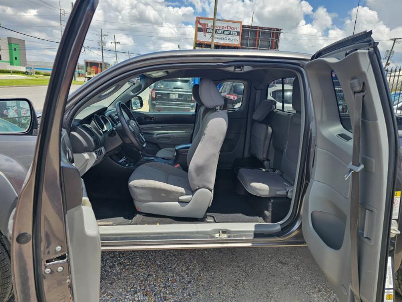 Toyota Tacoma PreRunner Access Cab 2WD 2012