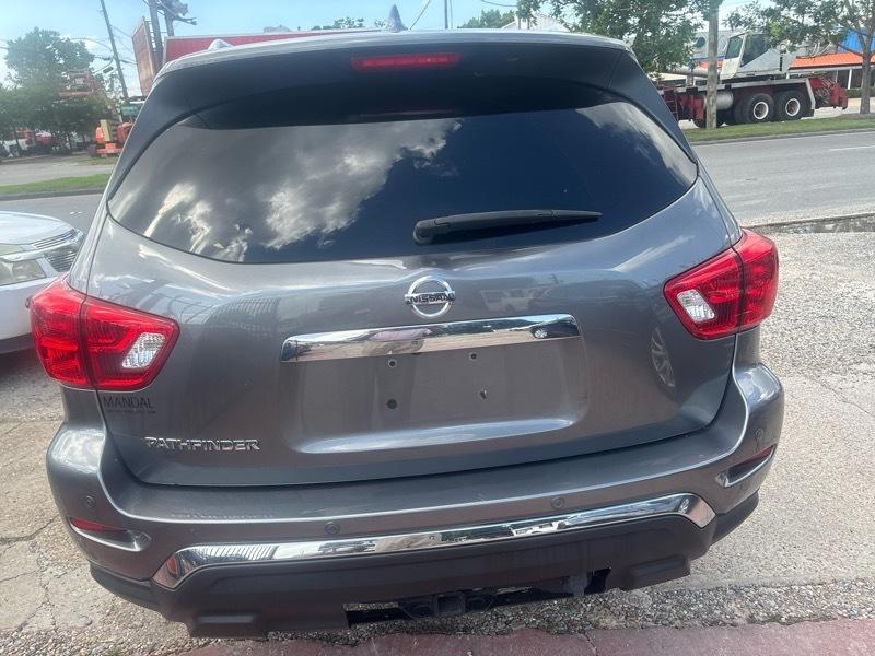 Nissan Pathfinder S 2020
