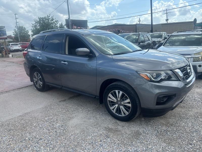 Nissan Pathfinder S 2020