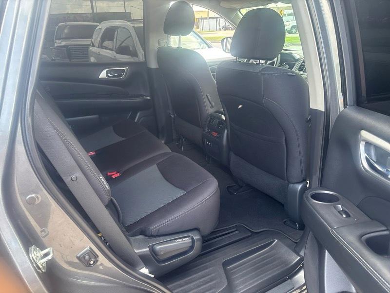 Nissan Pathfinder S 2020