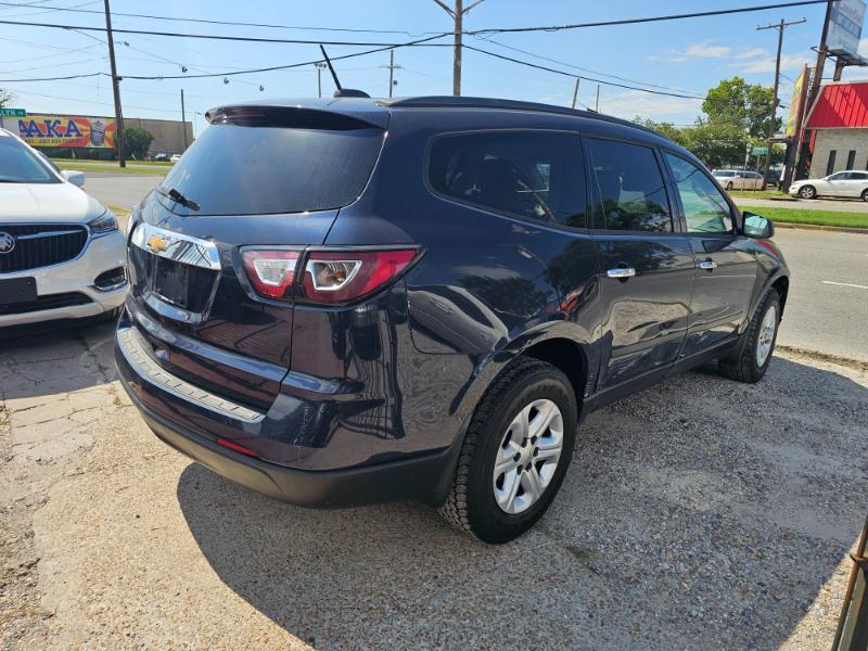 Chevrolet Traverse LS FWD w/PDC 2017