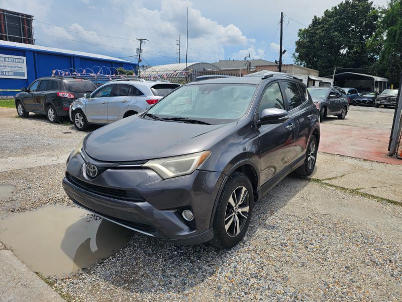 Toyota RAV4 XLE FWD 2017