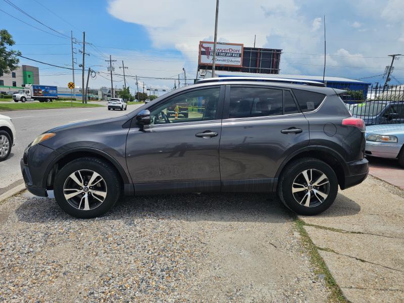 Toyota RAV4 XLE FWD 2017