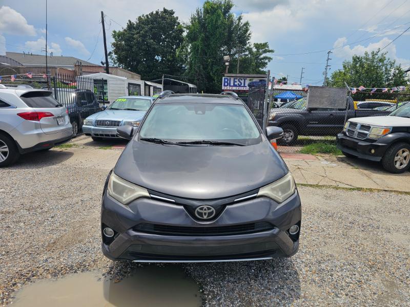 Toyota RAV4 XLE FWD 2017