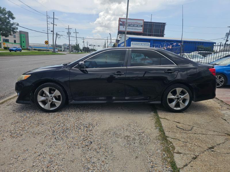 Toyota Camry XLE V6 2013