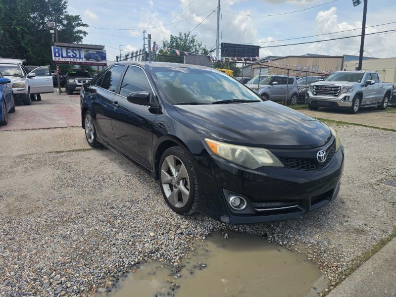Toyota Camry XLE V6 2013