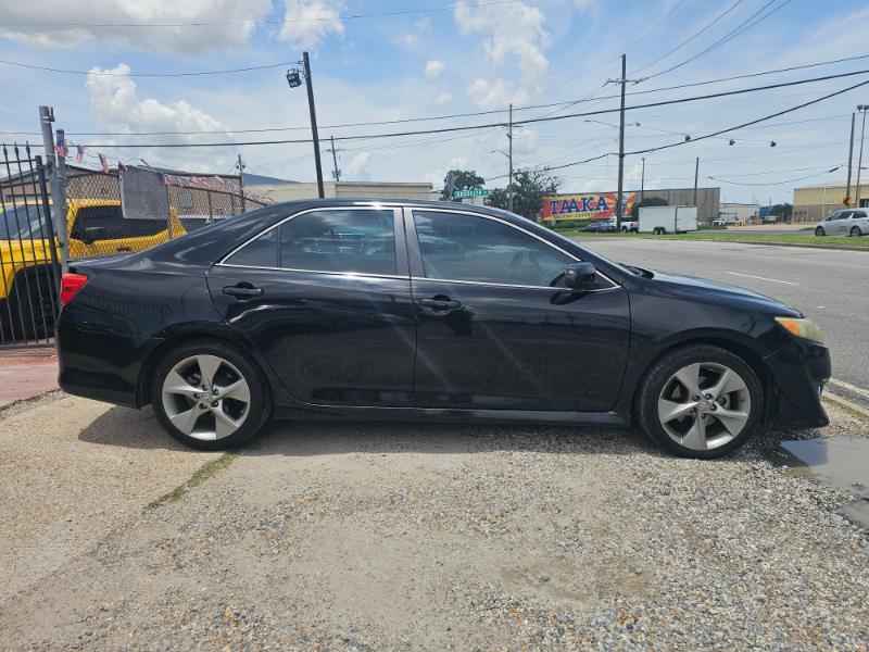 Toyota Camry XLE V6 2013