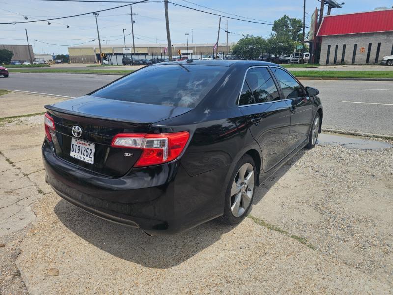 Toyota Camry XLE V6 2013