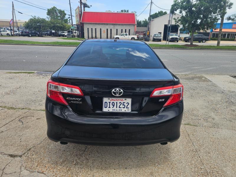 Toyota Camry XLE V6 2013