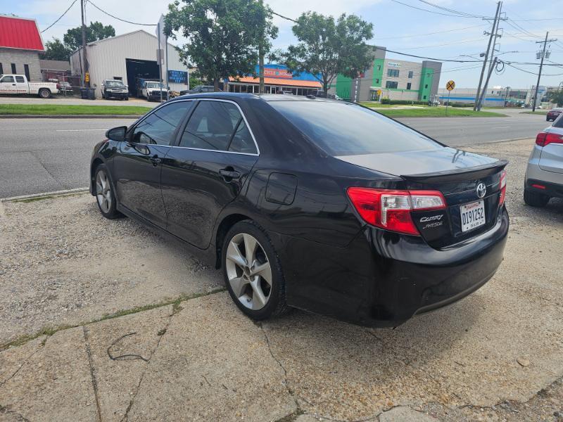 Toyota Camry XLE V6 2013