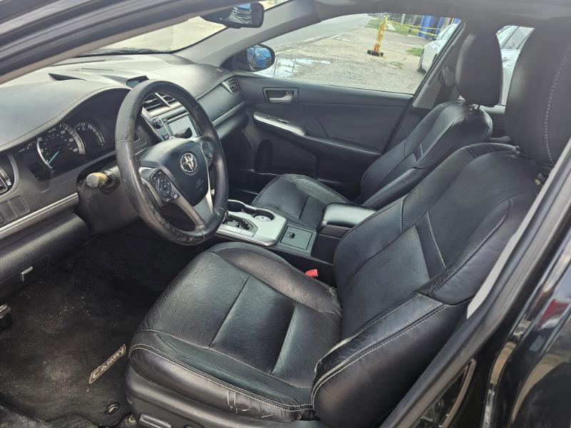 Toyota Camry XLE V6 2013