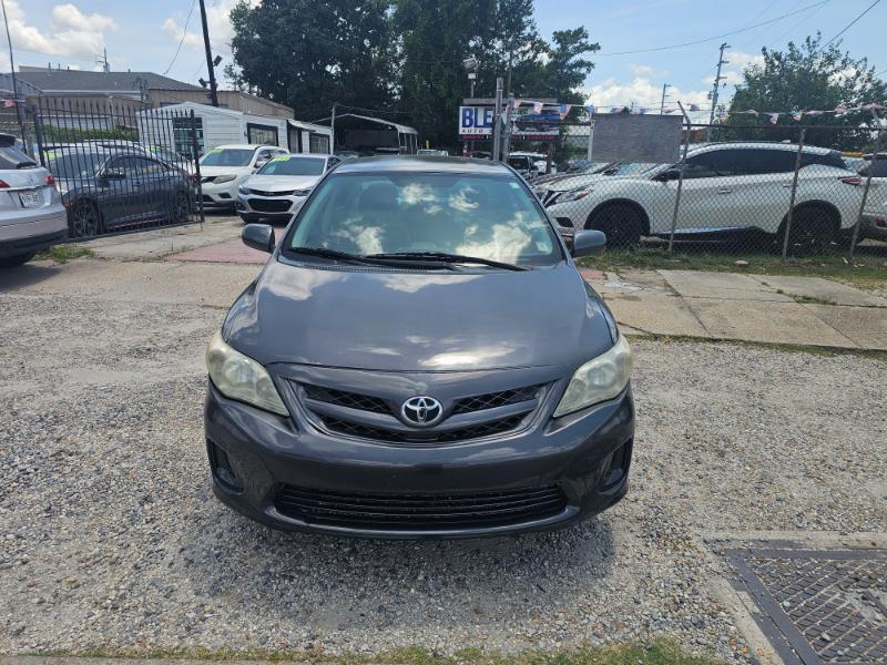 Toyota Corolla S 5-Speed MT 2012