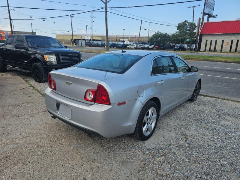 Chevrolet Malibu LS 2010