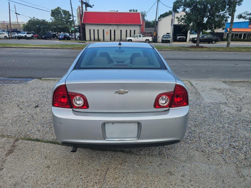 Chevrolet Malibu LS 2010