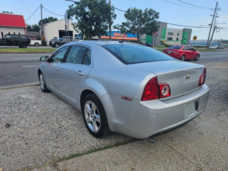 Chevrolet Malibu LS 2010