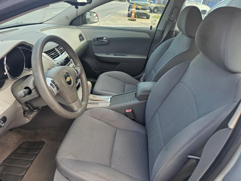 Chevrolet Malibu LS 2010
