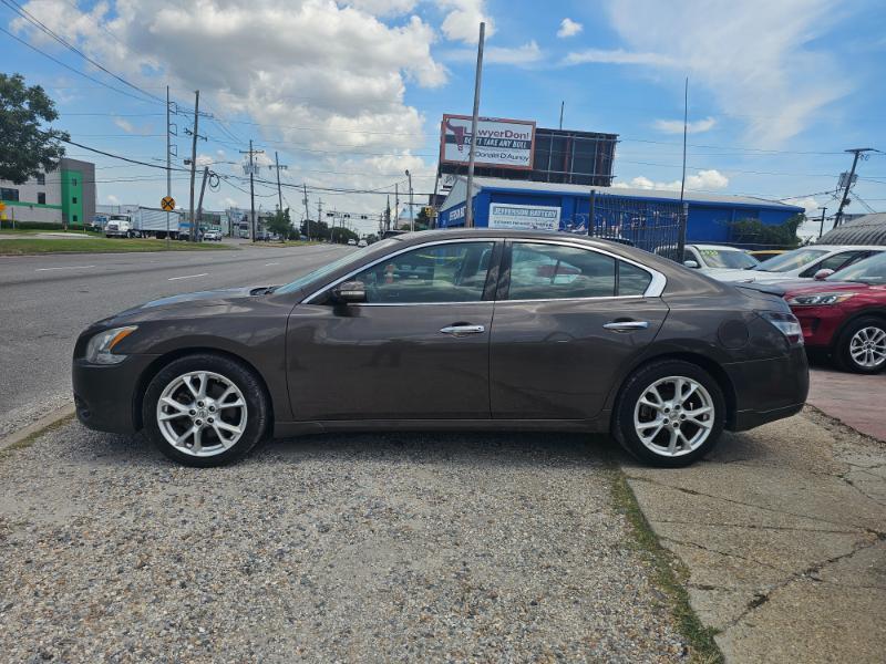 Nissan Maxima SV 2012