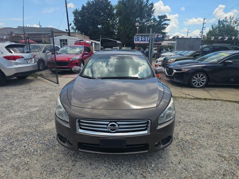 Nissan Maxima SV 2012