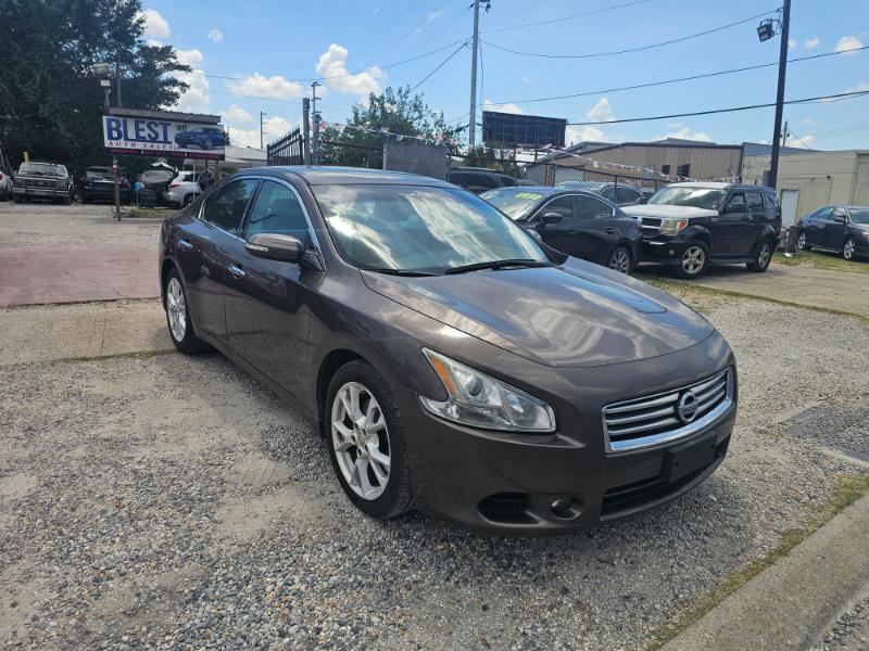Nissan Maxima SV 2012