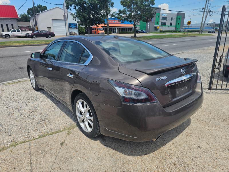 Nissan Maxima SV 2012