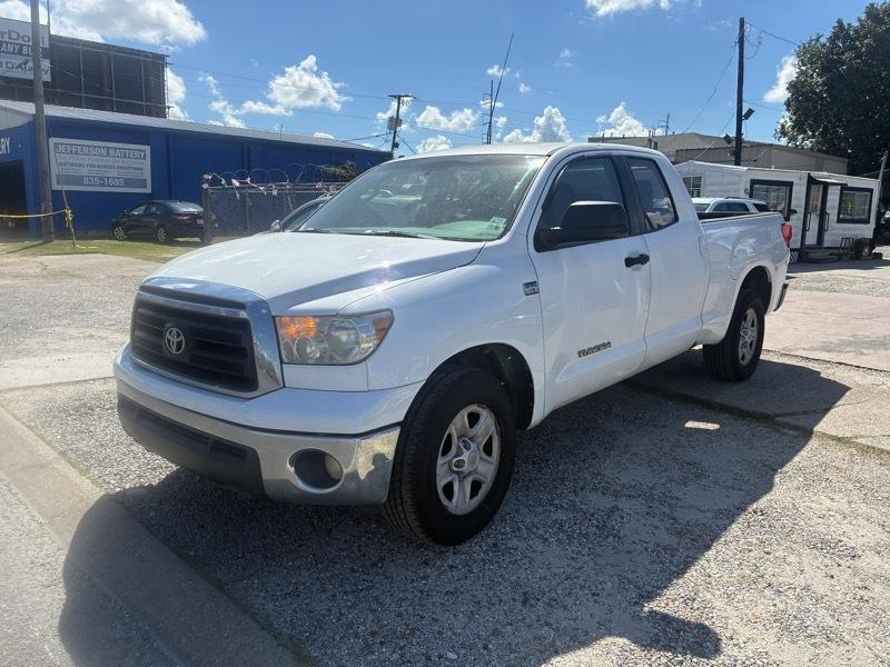 Toyota Tundra Base Double Cab 2010