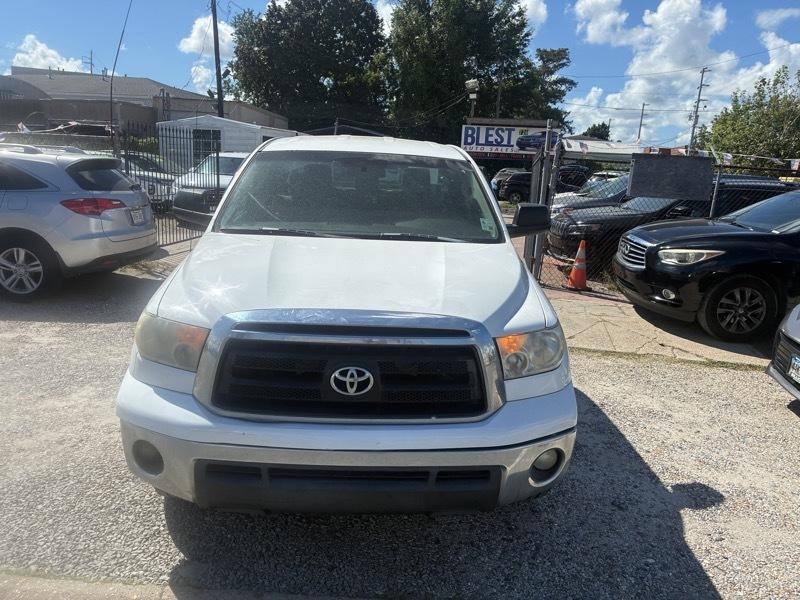 Toyota Tundra Base Double Cab 2010