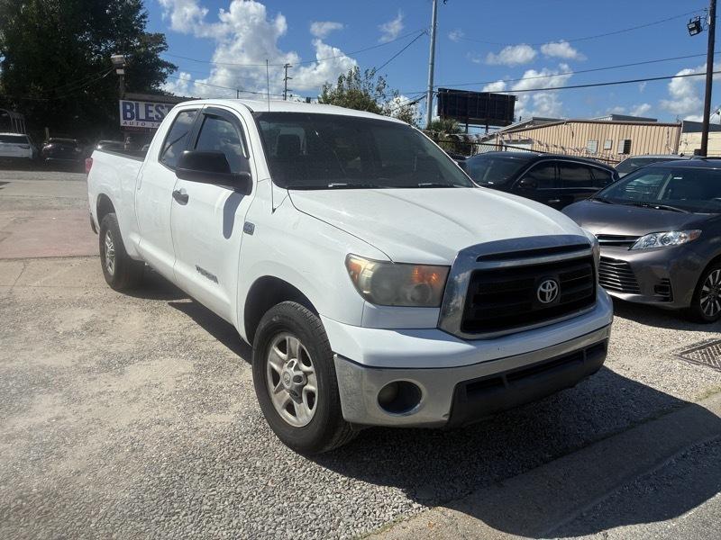 Toyota Tundra Base Double Cab 2010