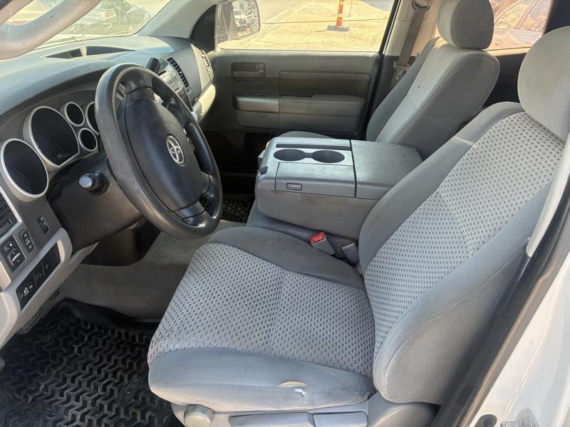 Toyota Tundra Base Double Cab 2010
