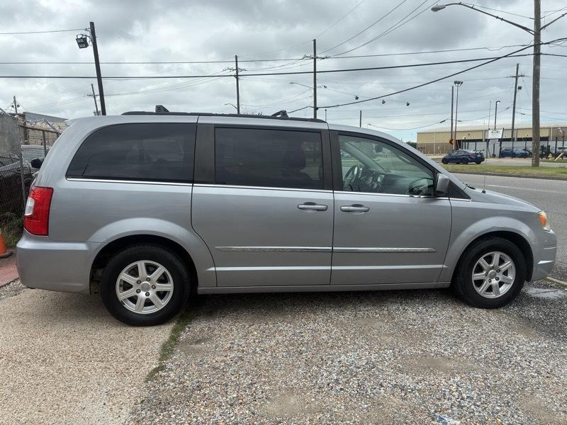 Chrysler Town & Country Touring 2013
